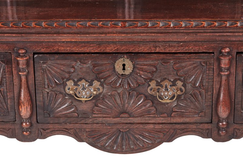 Fantastic 19th Century Antique Carved Oak Dresser - Image 11